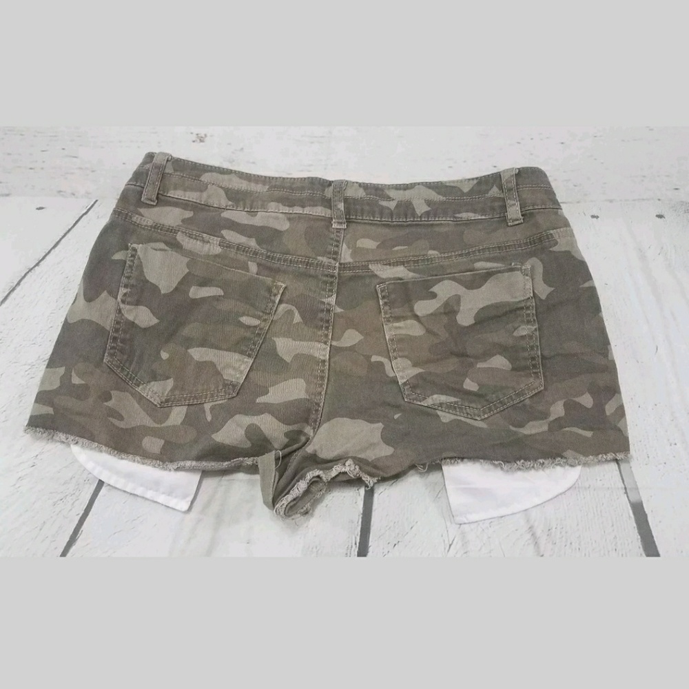 Vanilla Star High Rise Shortie Mini Camo Shorts - Picture 2 of 6